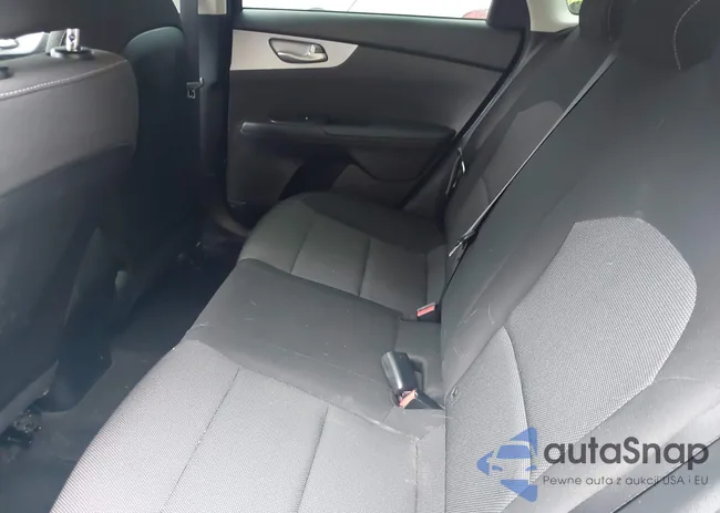 3KPF24AD5RE736448: 42702535