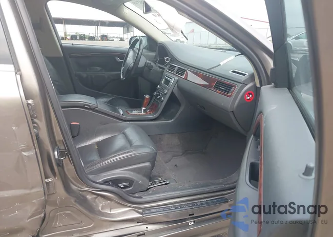 YV1AS982771023847: 42702749