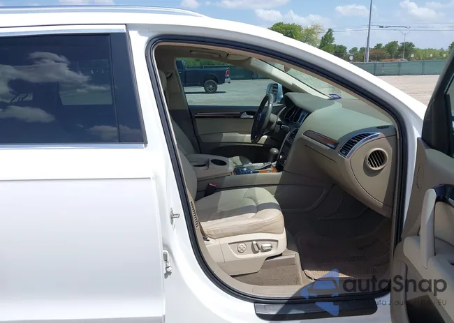 WA1CYAFE4AD001672: 42702755