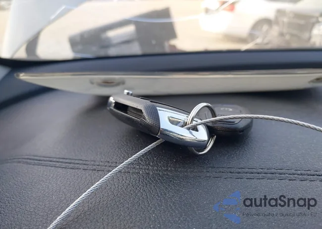 KNDPMCAC6K7619127: 42701857