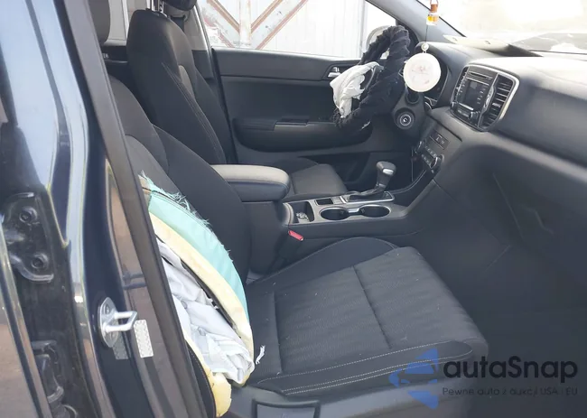 KNDPMCAC6K7619127: 42701857