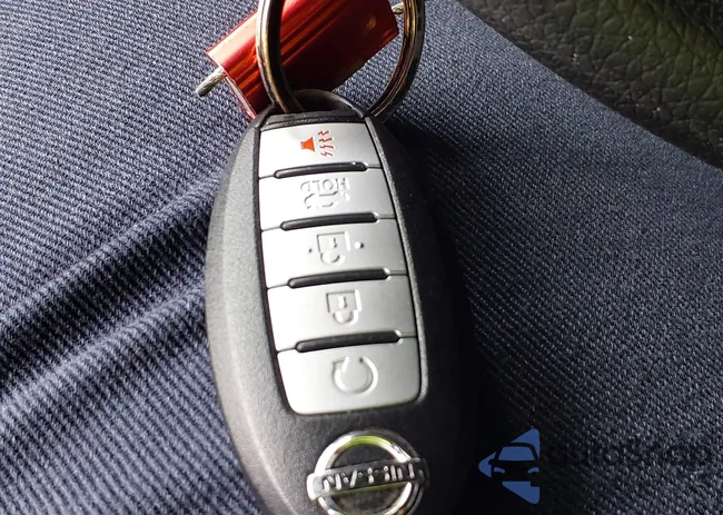 1N4AL3AP7HN340193: 42701929