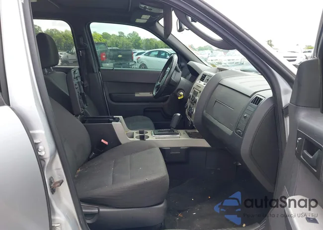 1FMCU9D72BKC01477: 42702010