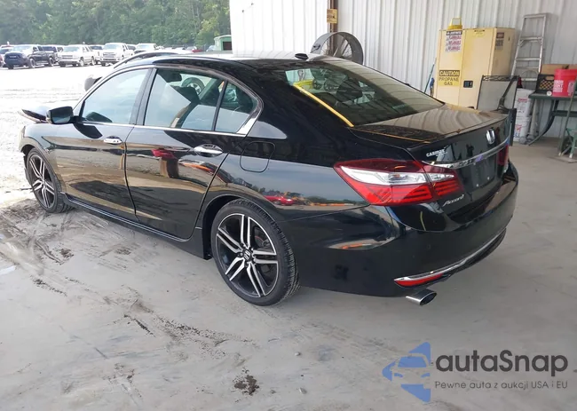 1HGCR3F90HA023926: 42702119