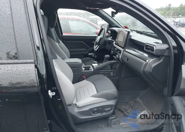 3TYLB5JN5RT029720: 42702226