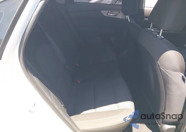 3KPF24AD9PE630002: 42702234