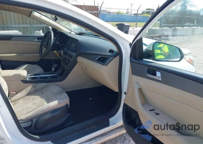 5NPE24AF2FH179924: 42703267