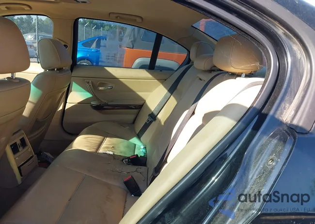 WBAVB13506KX38579: 42703780