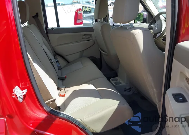 1J8GN28K28W193545: 42703087