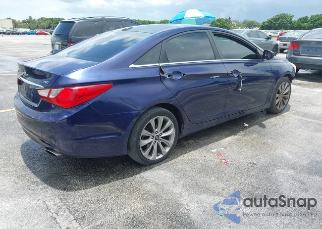 5NPEC4AB4CH476571: 42704277