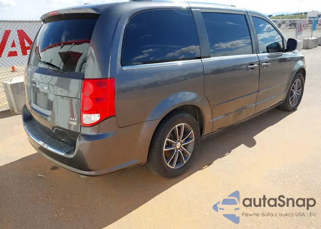 2C4RDGCG7HR731877: 42704494