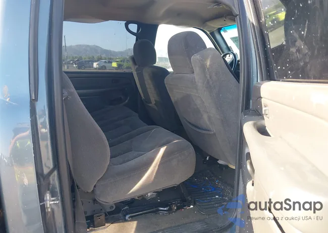 1GCHK23D46F179396: 42704575