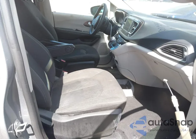 2C4RC1AG3LR111488: 42704659