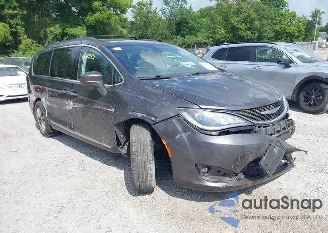 2C4RC1BG7HR613720: 42704731