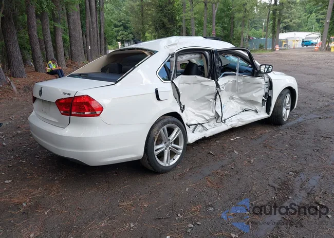 1VWBN7A30EC112103: 42704762