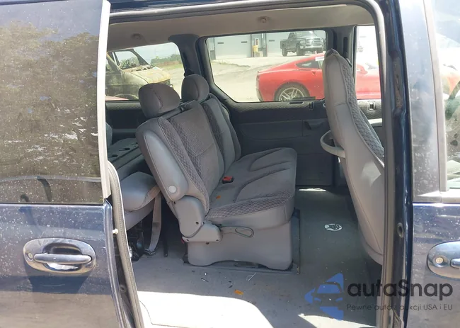 1P4GP44G7YB549554: 42704229