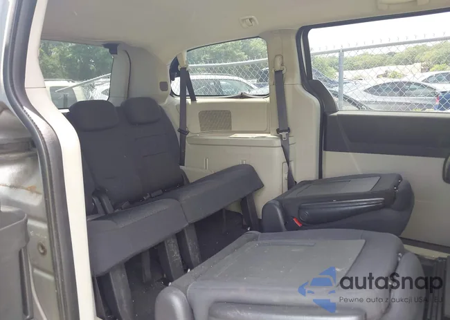 2D4RN4DE4AR257663: 42704248