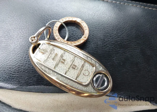 1N4AA6AP6HC430180: 42705257