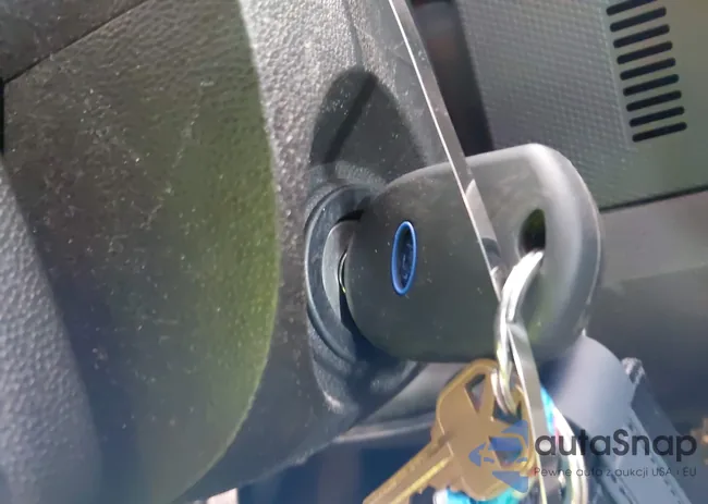 1FMCU9DG7BKB09247: 42704907