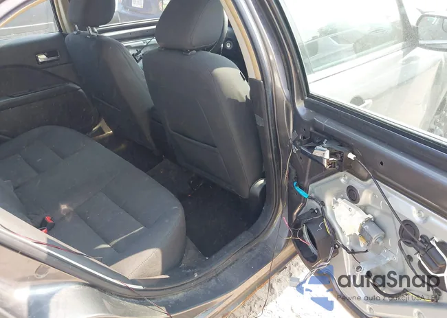 3FAHP0HA2BR147621: 42706256