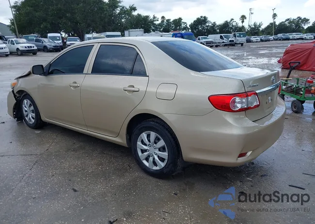 2T1BU4EE2DC962823: 42706321