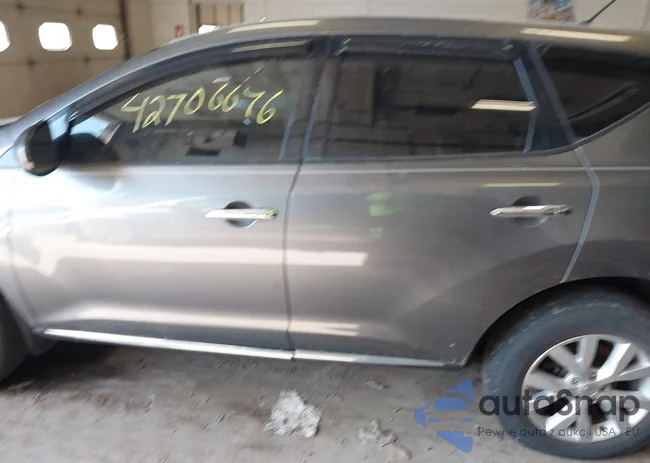 JN8AZ1MU2EW421319: 42706676