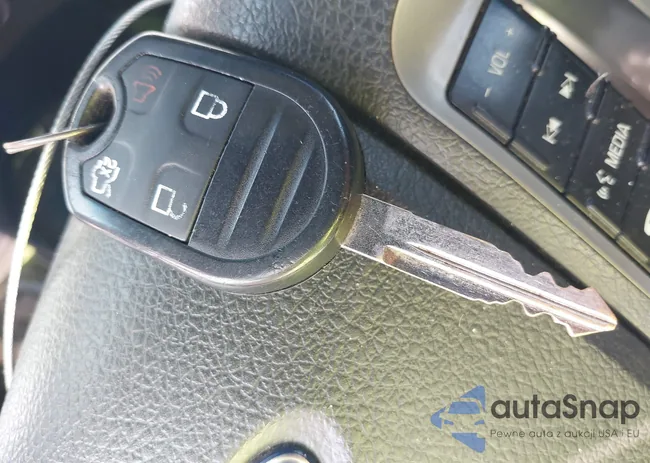 3FAHP0JA7CR101102: 42705928