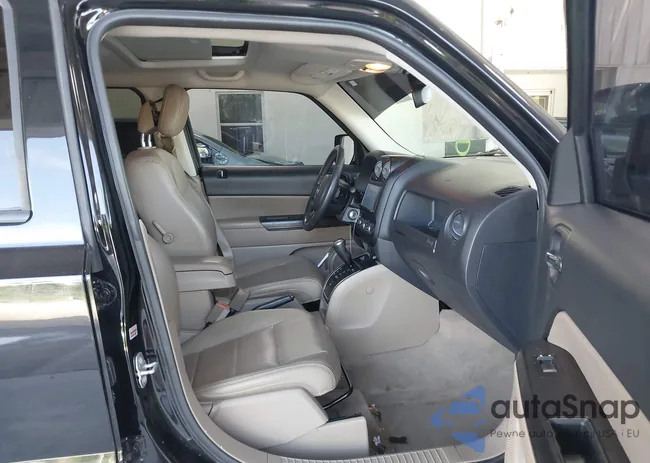 1C4NJRFB4GD725247: 42707380