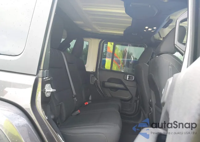 1C4HJXEN3LW172750: 42707574