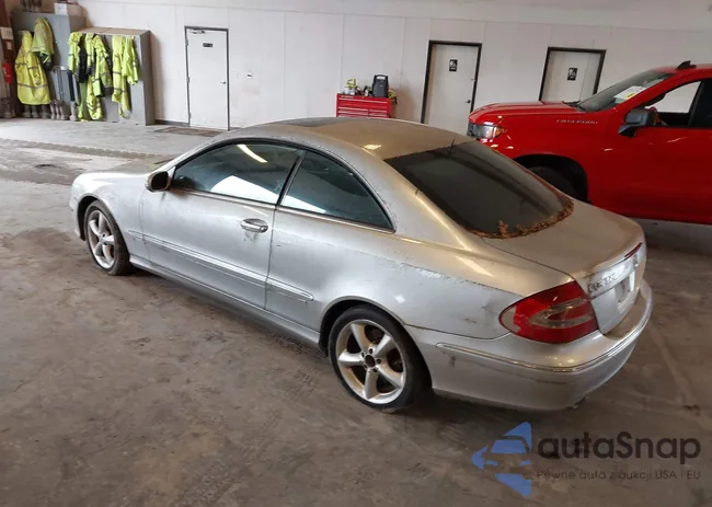 WDBTJ65J95F153994: 42707612