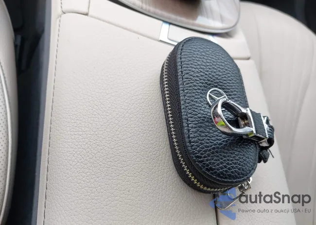 W1K2J5KB4LA071918: 42707684