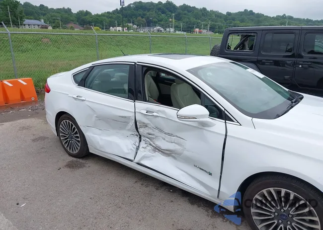 3FA6P0RU1HR233107: 42706921