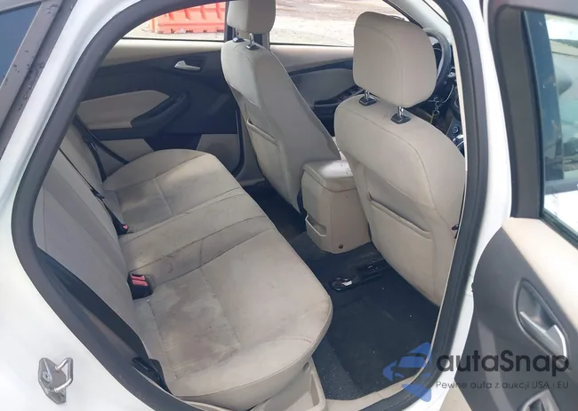 1FADP3F21FL259942: 42706956