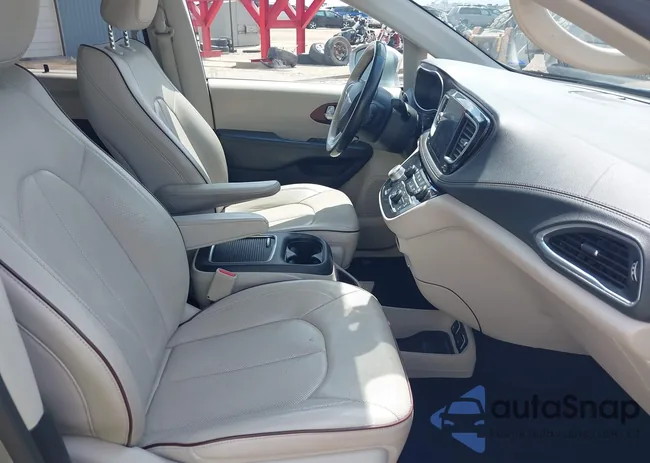 2C4RC1GG0KR532848: 42707030