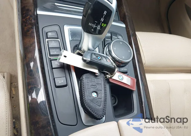 5UXKR0C54F0P16574: 42707032