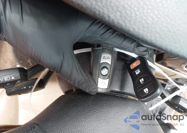 WBAVT13526KW23205: 42707089