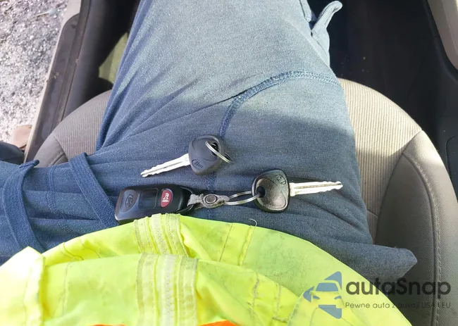 5NPD84LF5HH025671: 42707157