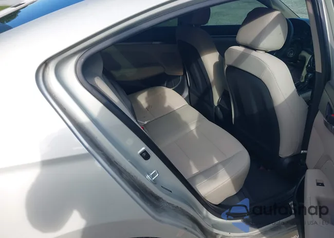 5NPD84LF5HH025671: 42707157