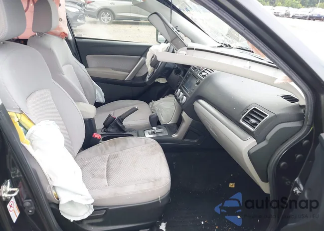 JF2SJABC3JH460826: 42707189