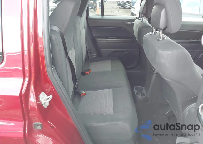 1C4NJRFB9CD524681: 42708329