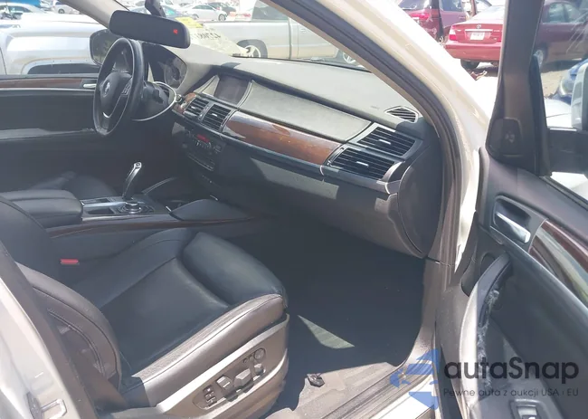 5UXFG2C54E0H10231: 42708371