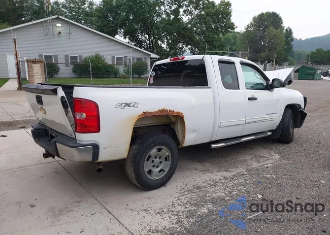 1GCRKSE37BZ457824: 42708398