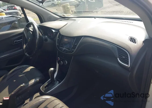 3GNCJLSB3LL222637: 42708414