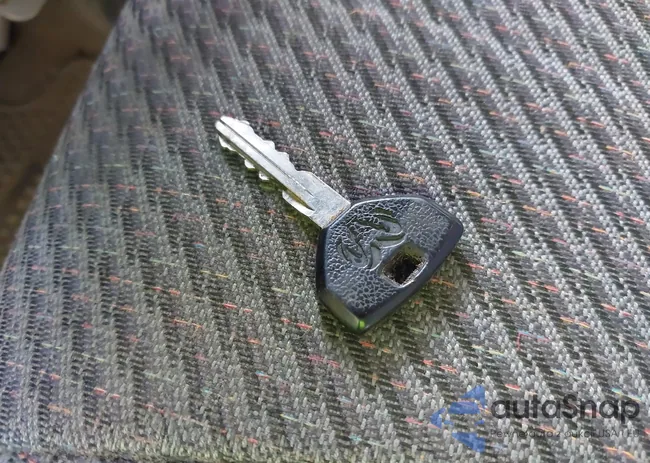 3B7KF2664YM233421: 42708513