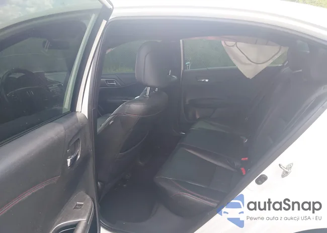 1HGCR2F10HA153967: 42709271