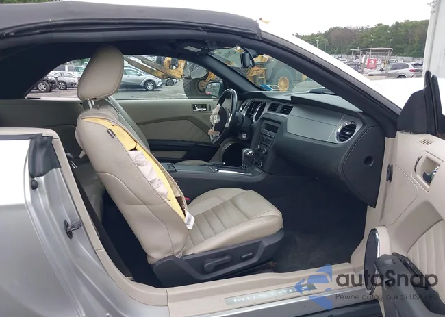 1ZVBP8EM9B5121479: 42709308