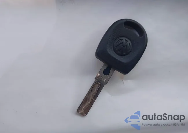 3VWDD21C2YM470997: 42708922