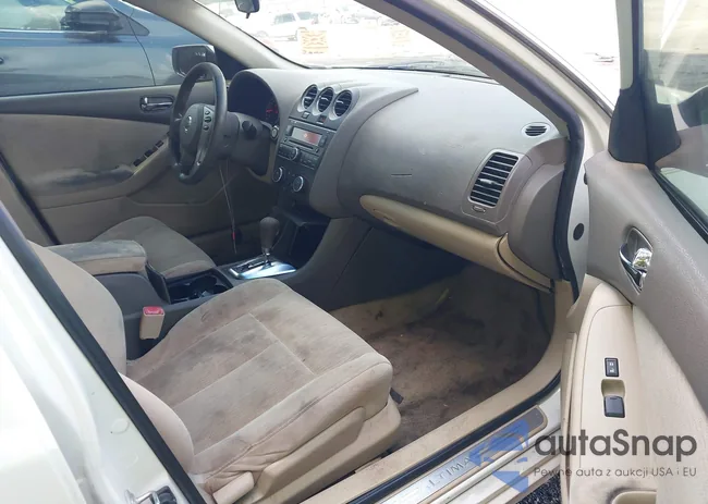 1N4AL2AP6CC112555: 42708952