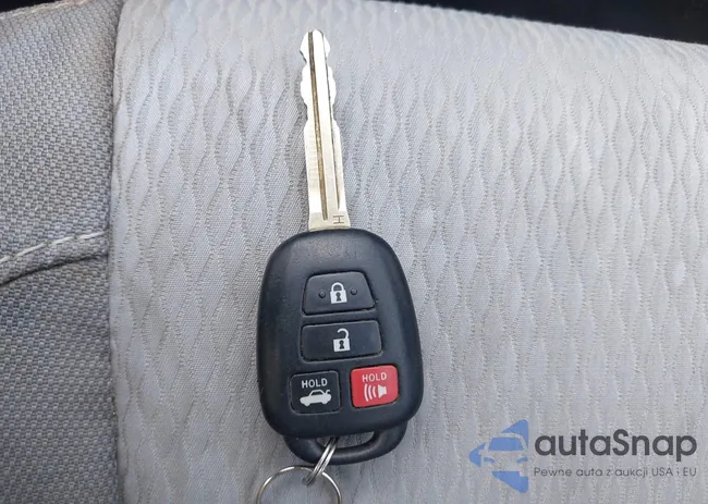 2T1BURHE3GC738442: 42708989