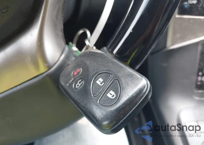 2T2BK1BA0FC330102: 42709070